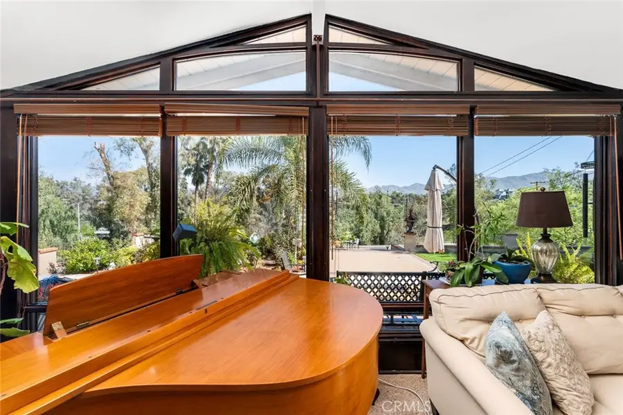 5051 Victoria Avenue, Riverside, CA 92506 - #3