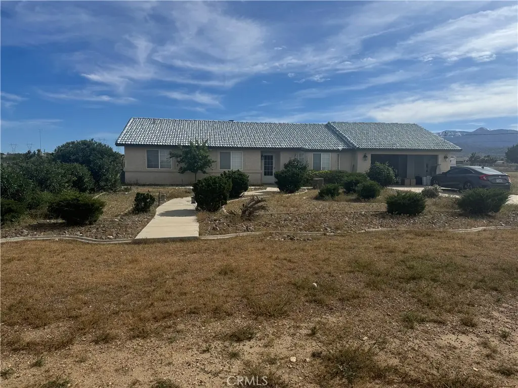 6271 Smoke Tree, Phelan, CA 92371 - #1