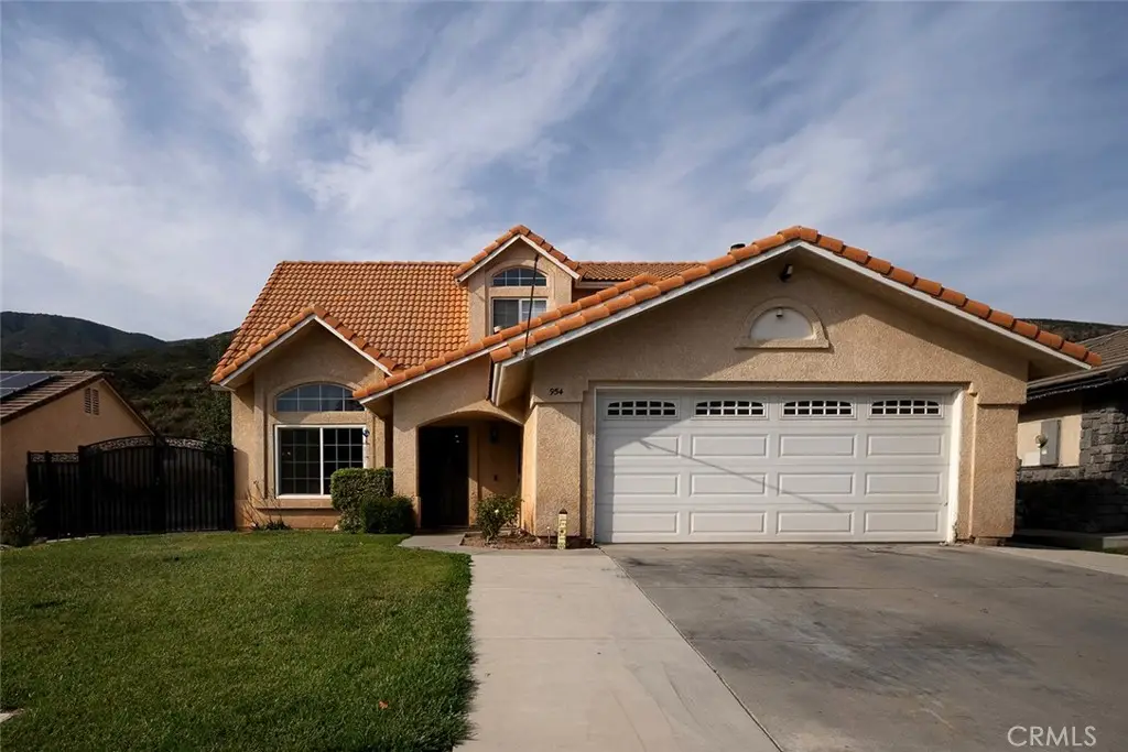 954 W 59th, San Bernardino, CA 92407 - #1