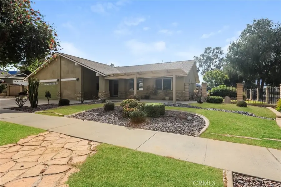 2150 S Buena Vista, Corona, CA 92882 - #3