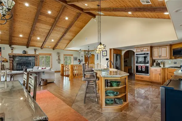 865 Marin, Lake Arrowhead, CA 92352