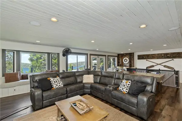 533 Sunderland Court, Lake Arrowhead, CA 92352