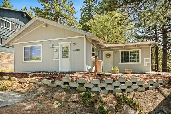 30872 Acorn, Running Springs, CA 92382
