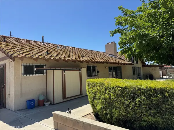 1155 N Lyon, Hemet, CA 92543
