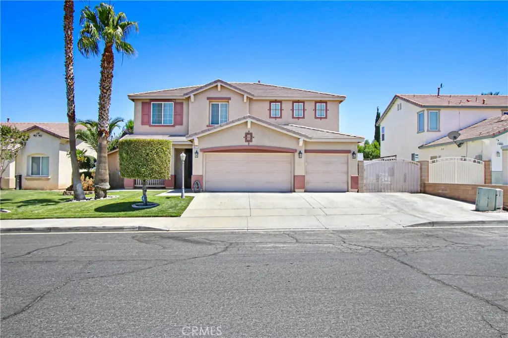 14571 Hummingbird, Victorville, CA 92394 - #1