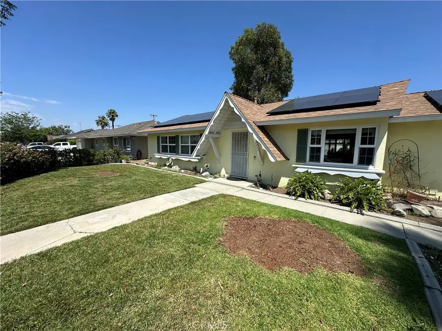 3211 Sierra, Norco, CA 92860 - #2