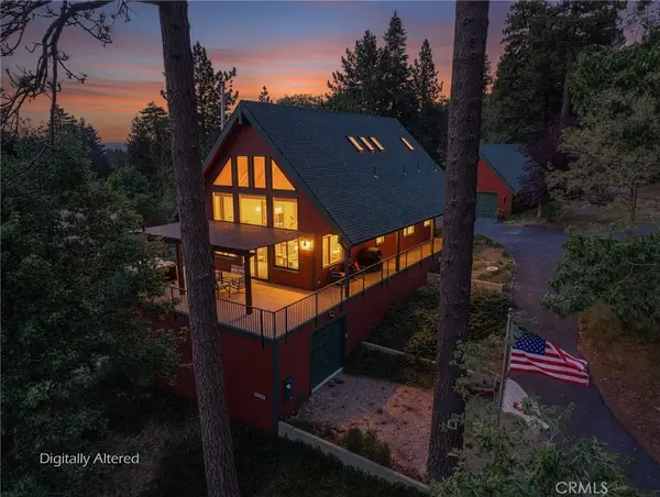 30 Park Drive, Running Springs, CA 92382