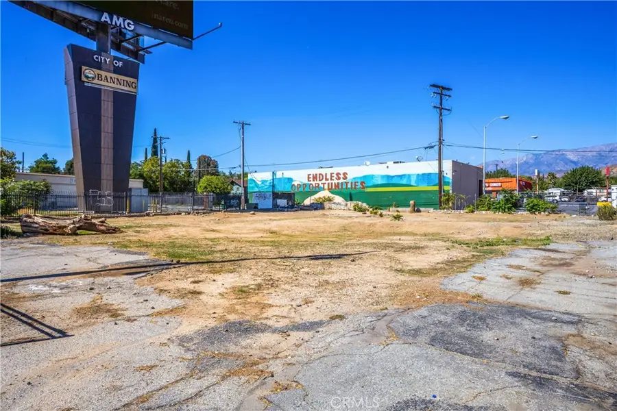 579 W Livingston, Banning, CA 92220 - #3