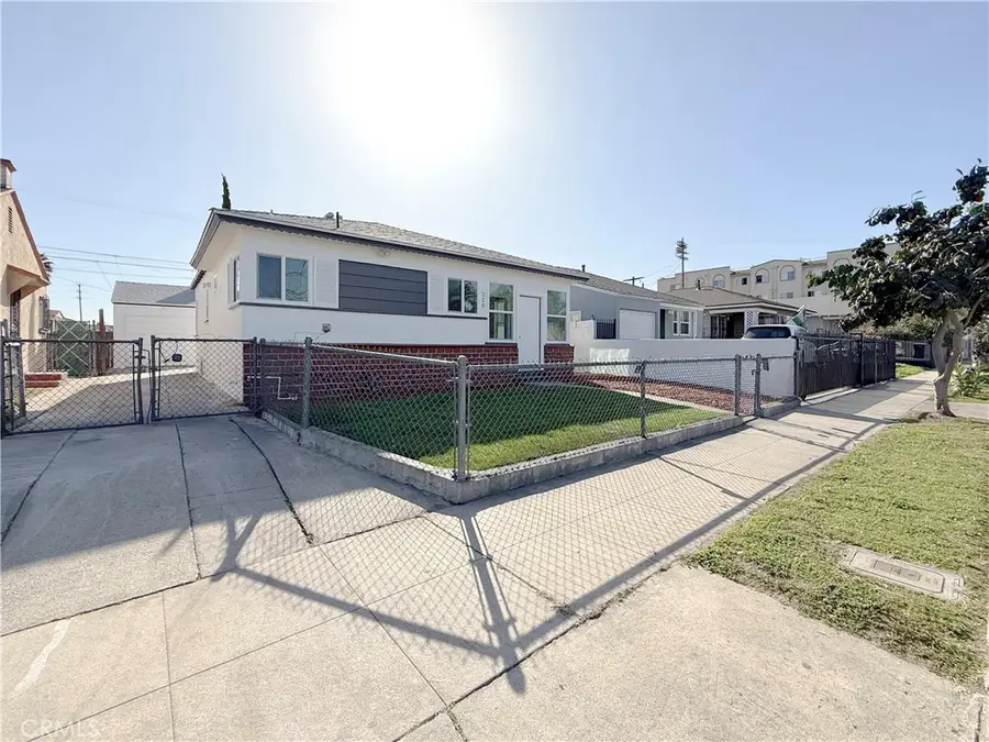 220 W 98th Street, Los Angeles, CA 90003 - #3