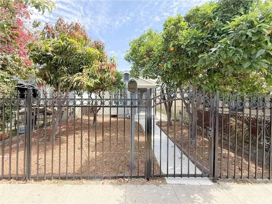 10346 Kalmia Street, Los Angeles, CA 90002 - #2