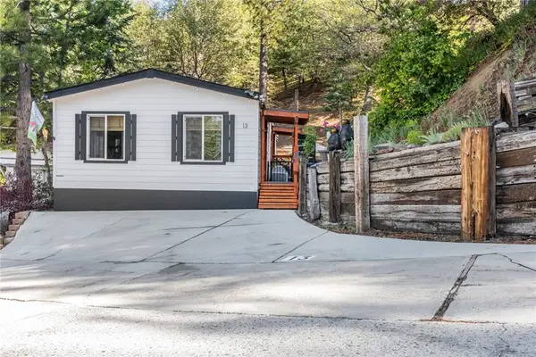 32455 Highway 18 #13, Running Springs, CA 92382