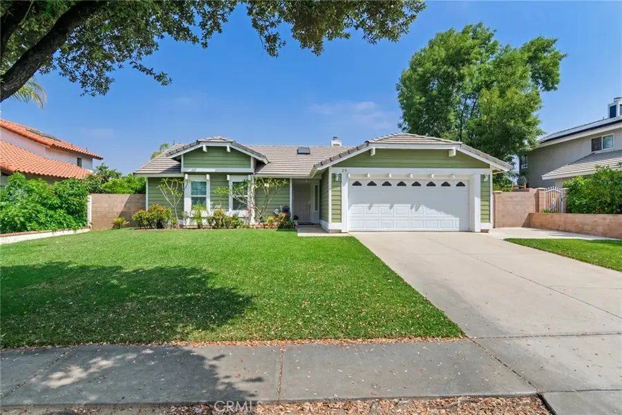 29 Hubbard Court, Redlands, CA 92374 - #2