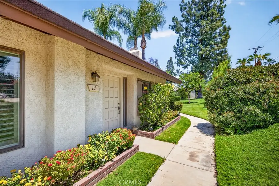 17 W Palm Lane, Redlands, CA 92373 - #2
