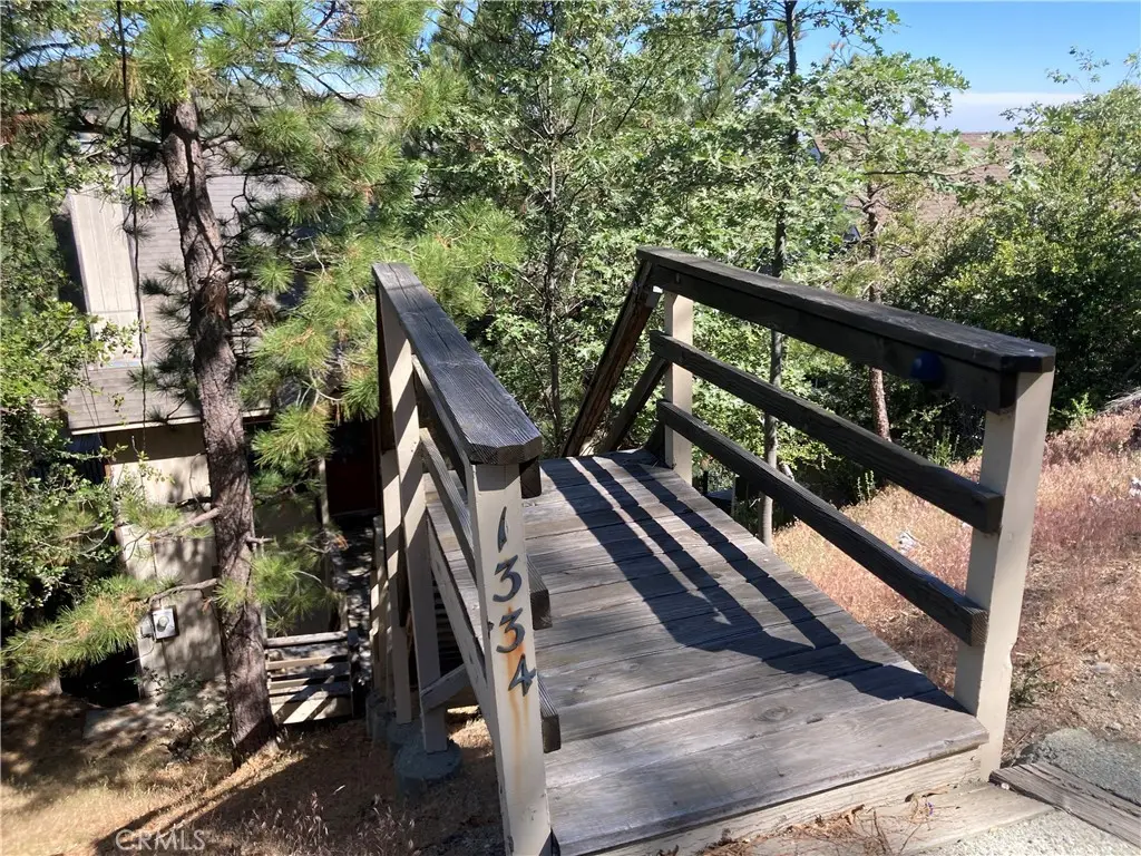 1334 St Anton, Lake Arrowhead, CA 92352 - #1