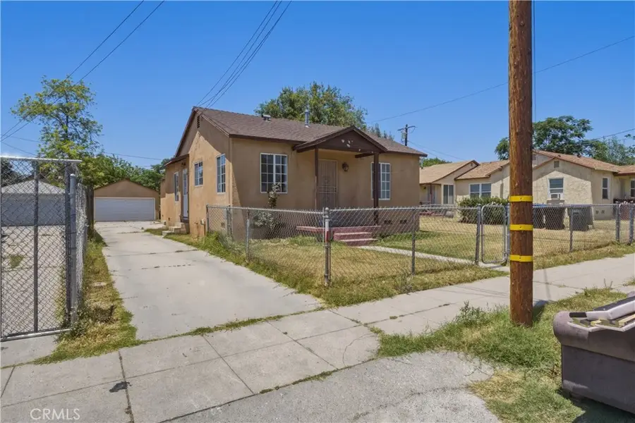1564 Genevieve, San Bernardino, CA 92405 - #2