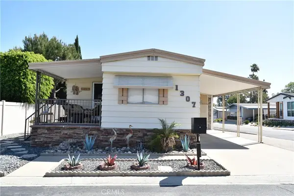1307 Orangewood Square, Corona, CA 92882