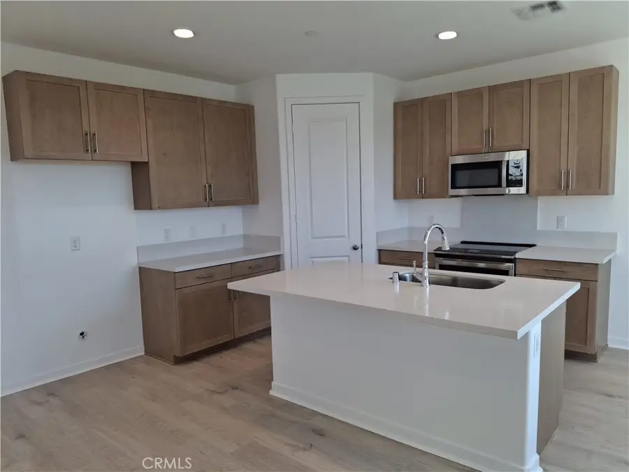 29211 Santa Fe Springs, Winchester, CA 92596 - #3