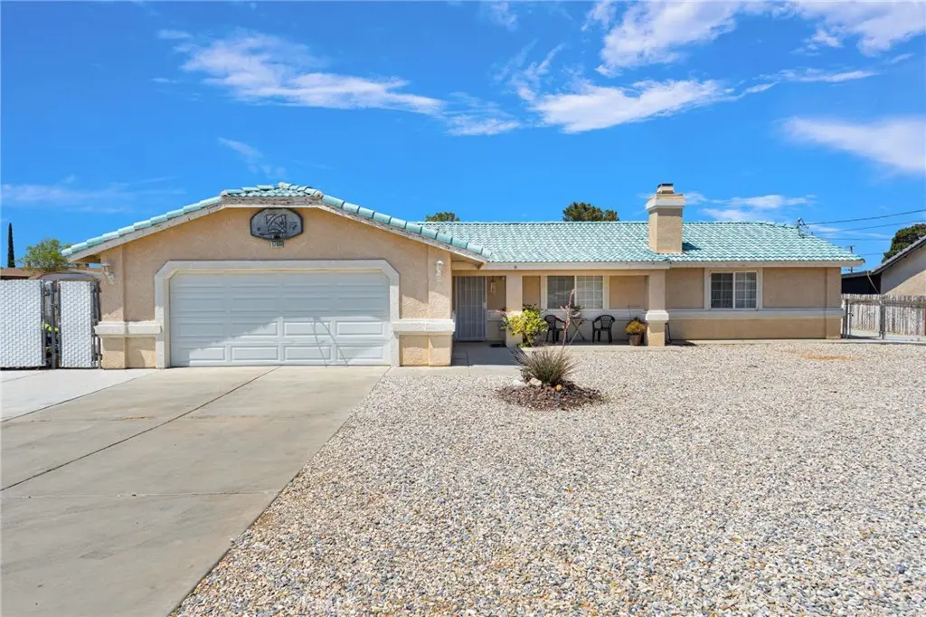 17908 Yucca, Hesperia, CA 92345 - #1