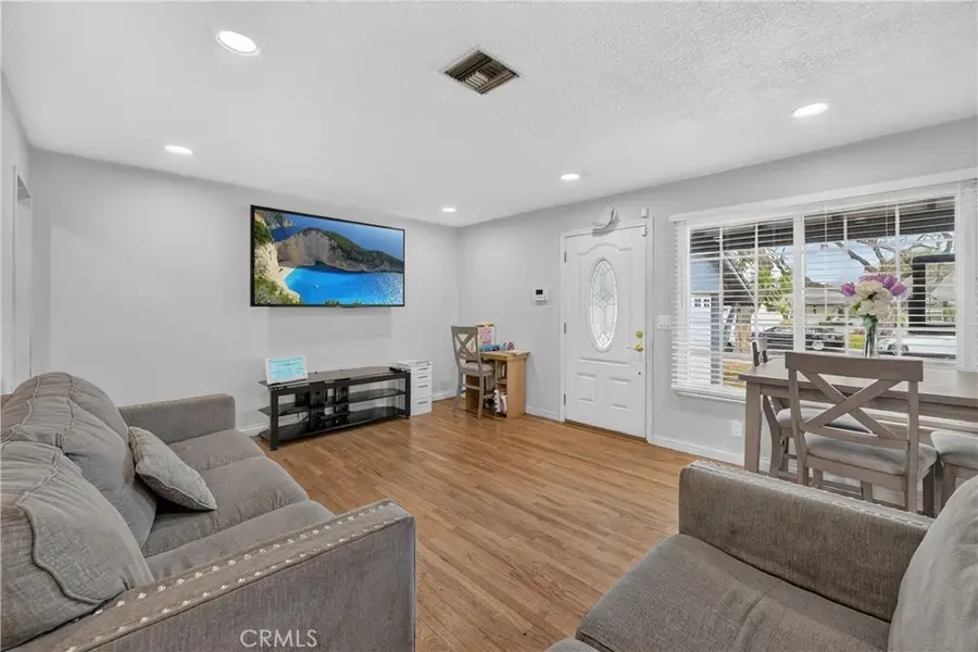 20734 Hawaiian, Lakewood, CA 90715 - #2