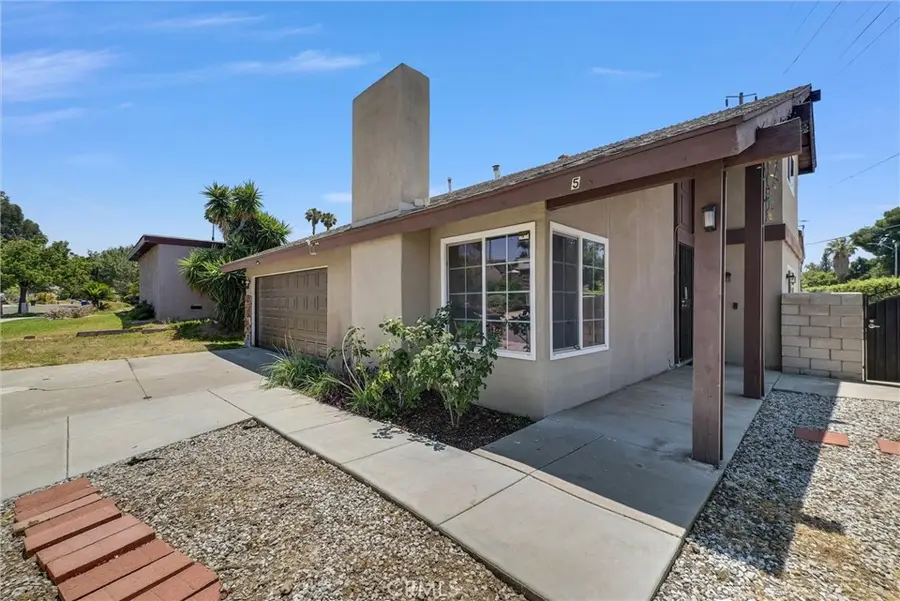 5005 Pearblossom Drive, Riverside, CA 92507 - #3