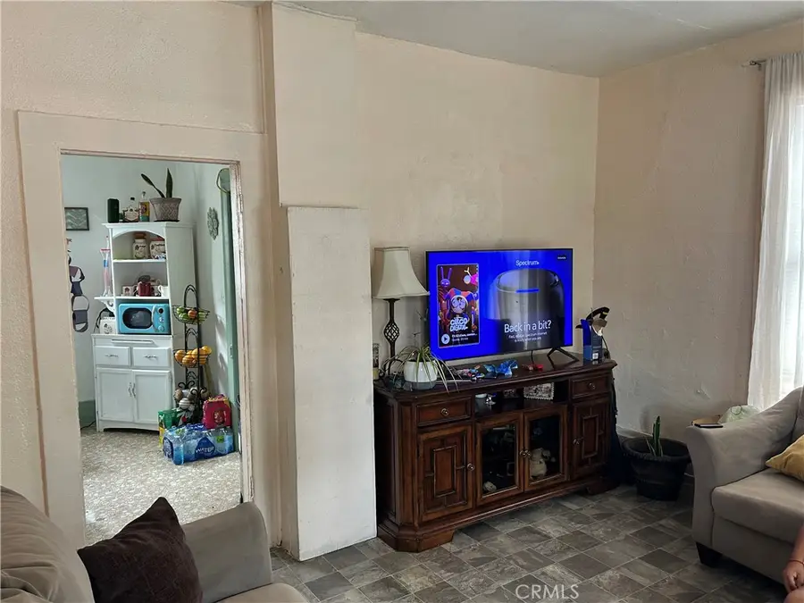 2162 5th Street, Riverside, CA 92507 - #2