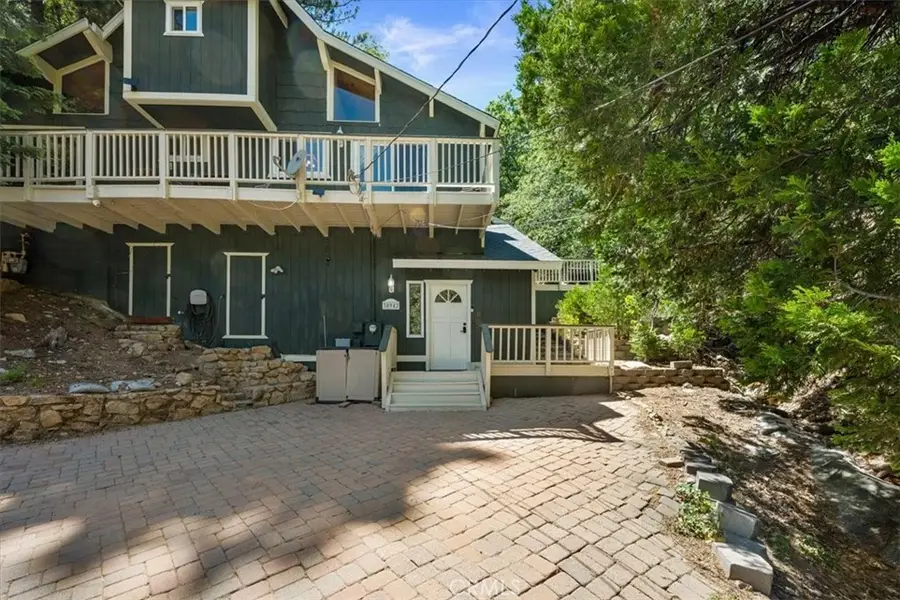 30942 Old City Creek, Running Springs, CA 92382 - #2