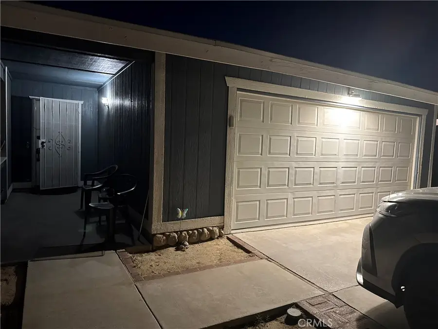 15984 Coronado, Victorville, CA 92394 - #3