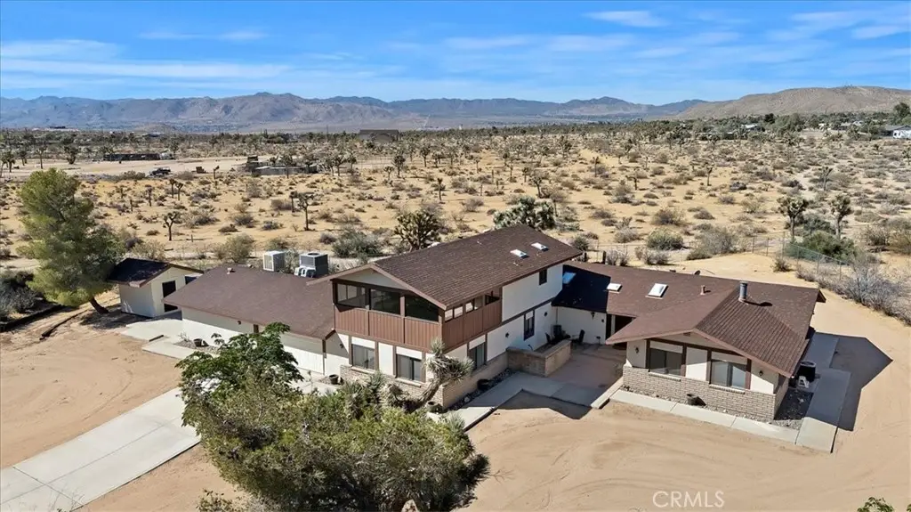 59187 Mesa Dr, Yucca Valley, CA 92284 - #1
