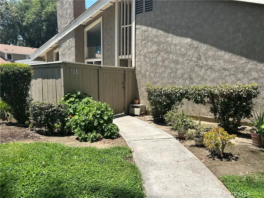 2061 W Redlands, Redlands, CA 92373 - #2