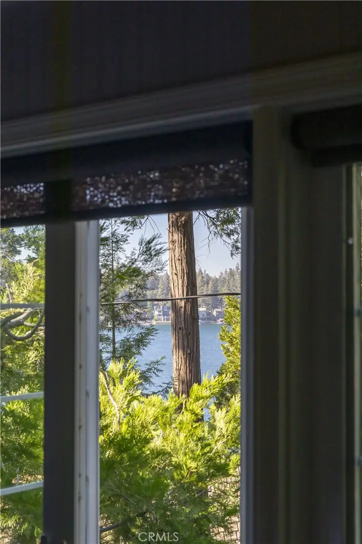 27780 Lakes Edge Road, Lake Arrowhead, CA 92352 - #3