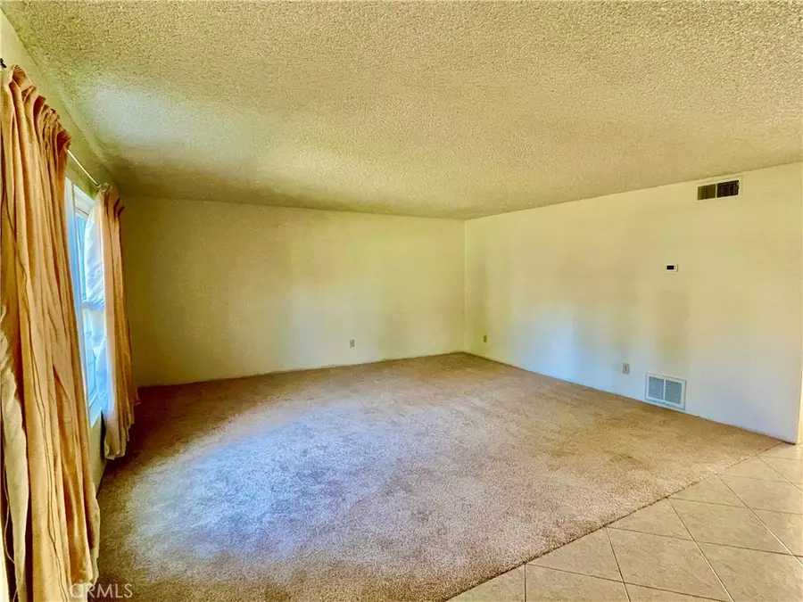 139 E Cypress, Redlands, CA 92373 - #3