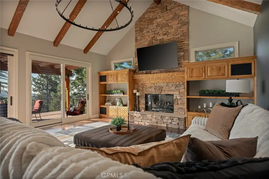 576 S Cumberland, Lake Arrowhead, CA 92352 - #3