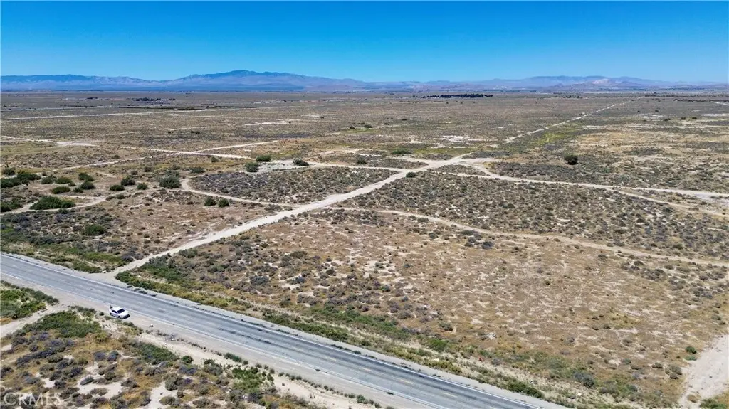 0 Vic Ave F14 15 Stw, Lancaster, CA 93536 - #1