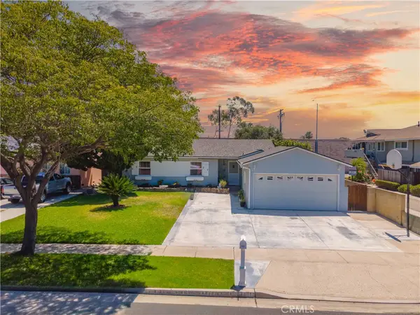 2501 Deodar, Santa Ana, CA 92705