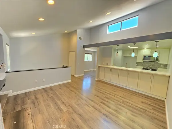 11107 Arminta Street #22, Sun Valley, CA 91352