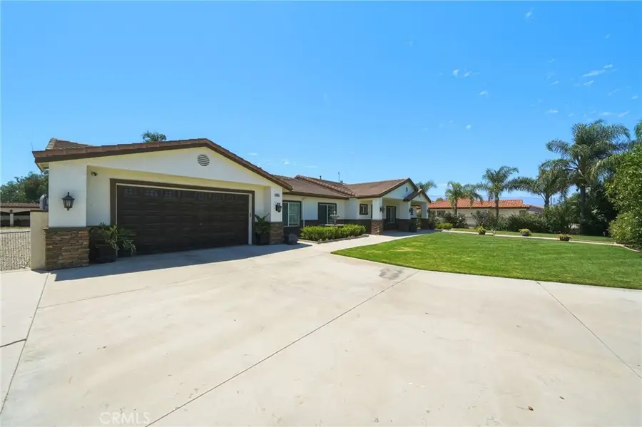 5685 Oak Tree Cir, Jurupa Valley, CA 92509 - #3