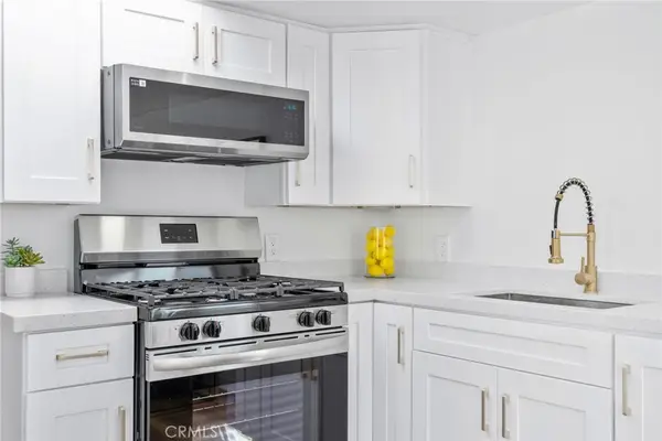 26135 Baseline Rd #18, Highland, CA 92346