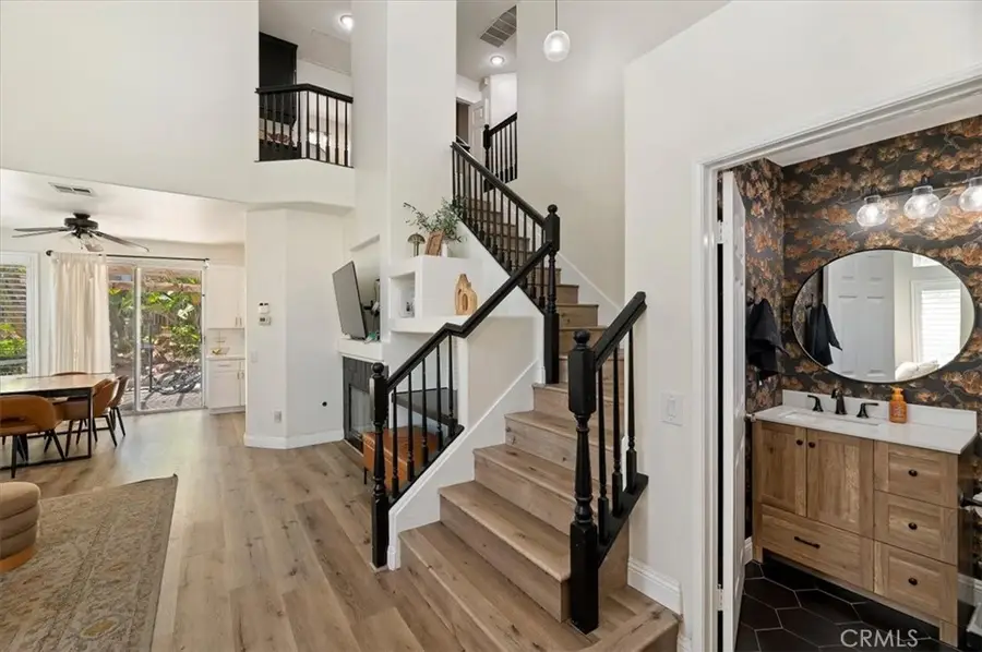 912 Mesa Alta, Corona, CA 92879 - #3