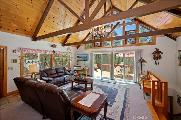 707 Briar Lane, Green Valley Lake, CA 92341