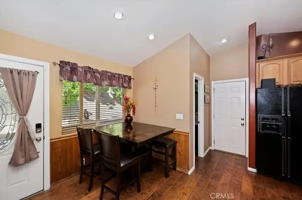 31095 Old City Creek Rd, Running Springs, CA 92382