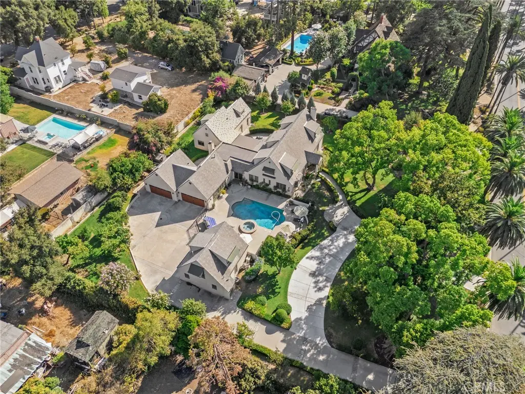 731 W Highland Avenue, Redlands, CA 92373 - #1