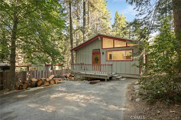 1048 Mercury, Crestline, CA 92325