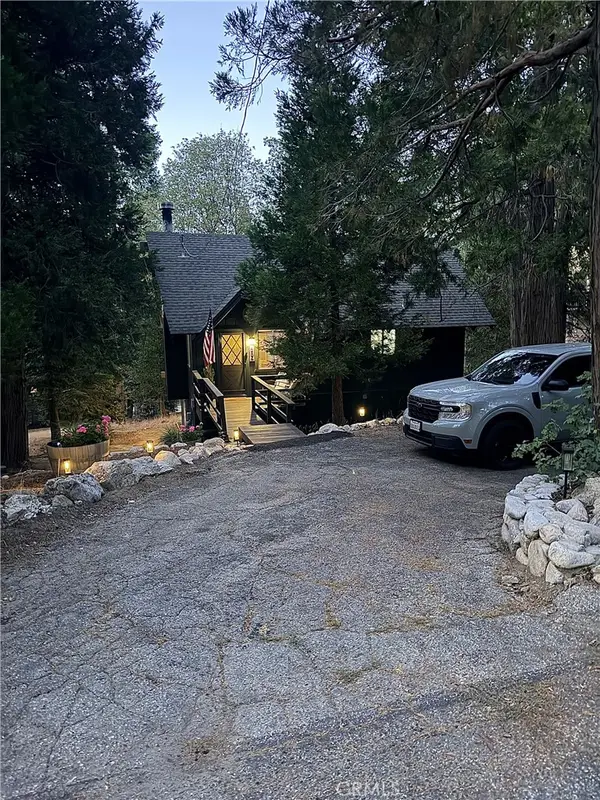 554 Pioneer Road, Lake Arrowhead, CA 92352