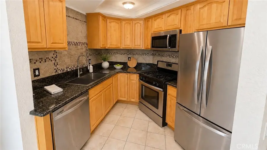 779 Gianni #204, Corona, CA 92879 - #3