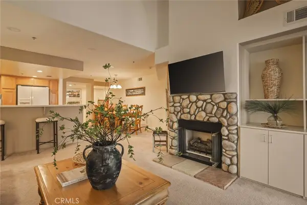 306 Villa Way, Lake Arrowhead, CA 92352