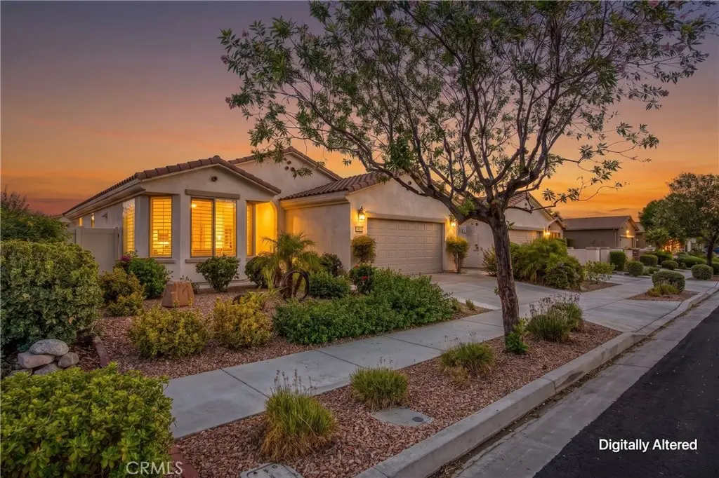 1527 Via Rojas, Hemet, CA 92545 - #1