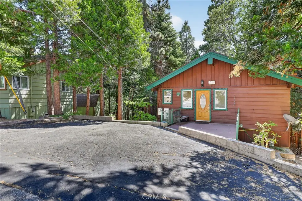 1147 Jungfrau Drive, Crestline, CA 92325 - #1