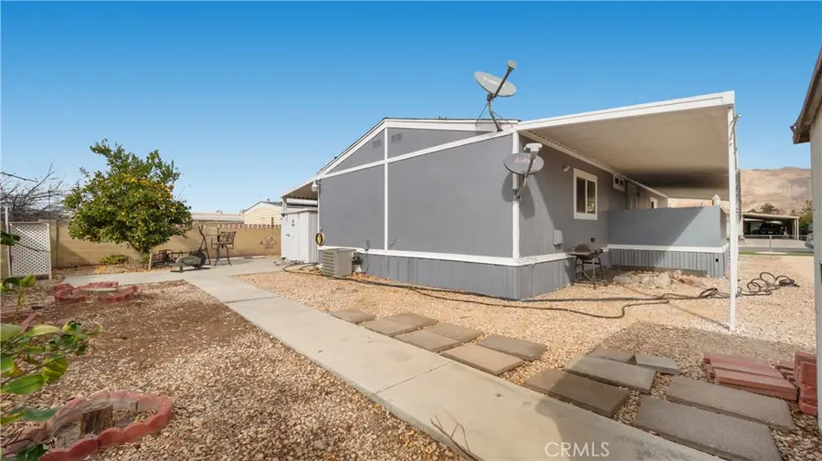 228 N La Paloma Avenue, San Jacinto, CA 92582 - #2