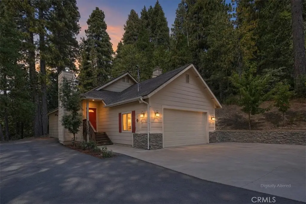 411 Grass Valley, Lake Arrowhead, CA 92317 - #1