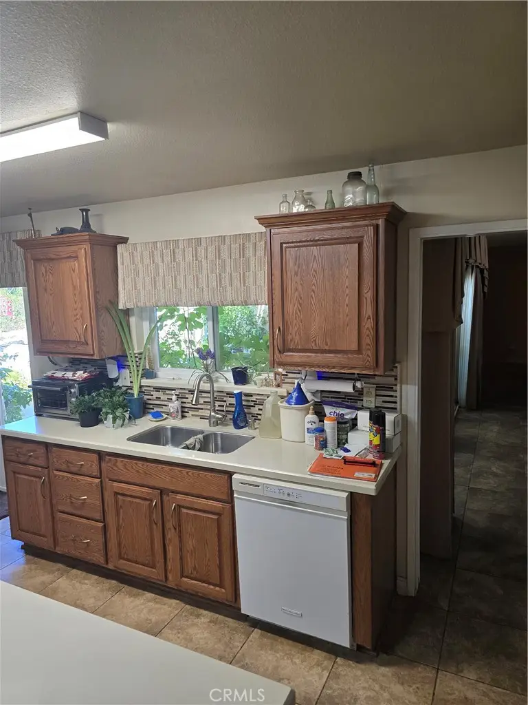 9270 Amethyst, Mentone, CA 92359 - #2